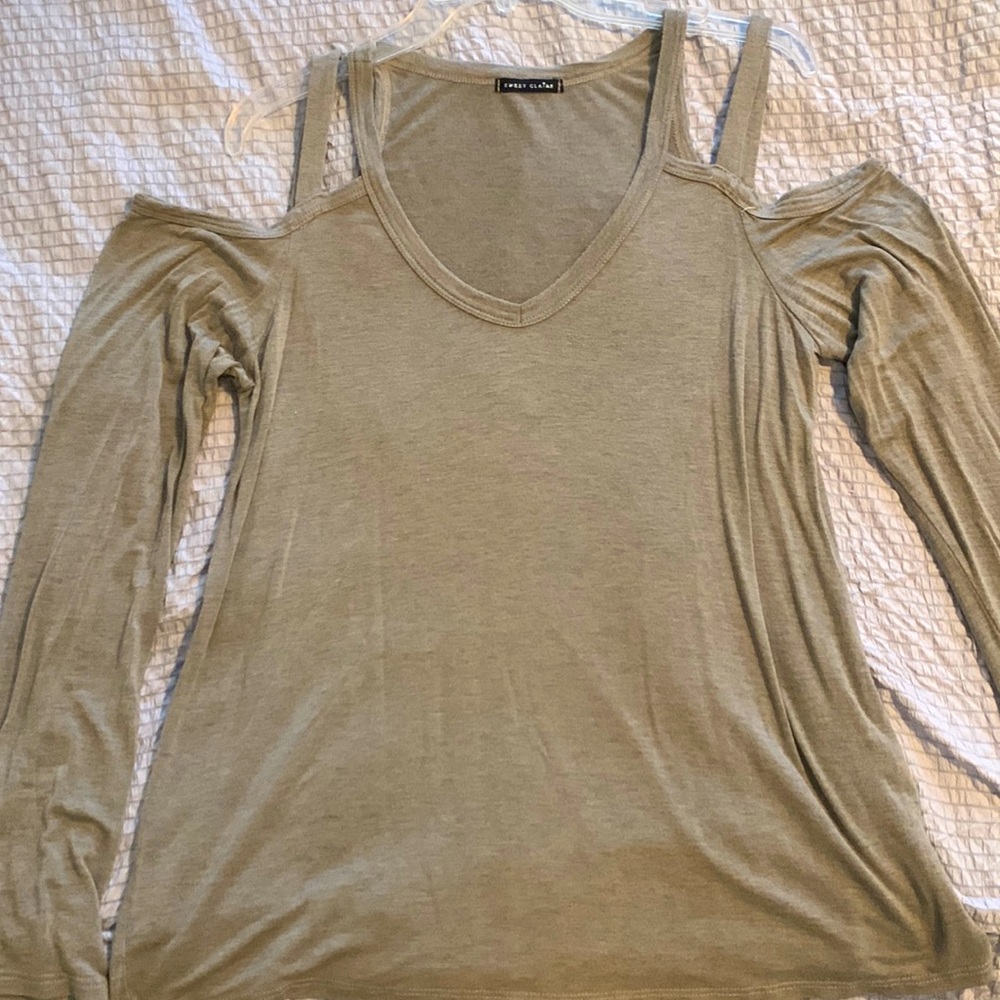 Green light weight open shoulder long sleeve